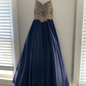 Betsy & Adam - Navy Blue/Gold Prom Dress Size 2